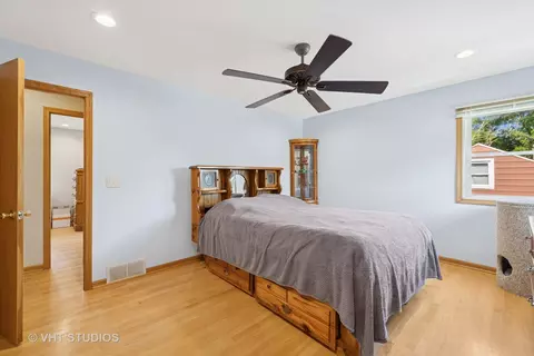Bedroom - 5219 W Beach Ave, Mchenry, IL 60050 photo 2 of 3