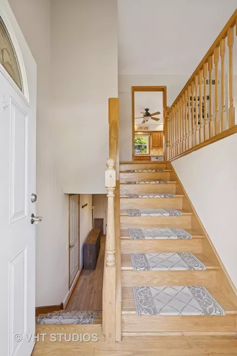 Entry Way - 5219 W Beach Ave, Mchenry, IL 60050 photo 1 of 3
