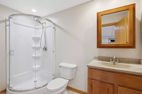 Bath - 5219 W Beach Ave, Mchenry, IL 60050 photo 2 of 2