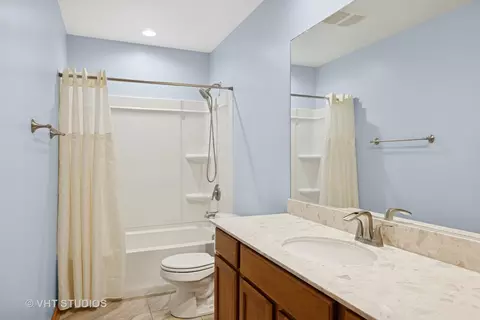 Bath - 5219 W Beach Ave, Mchenry, IL 60050 photo 1 of 2