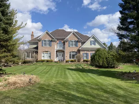 10616 Happy Trl, Woodstock, IL 60098