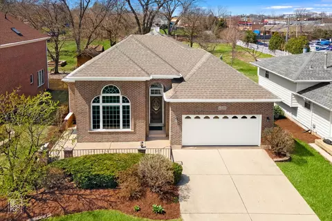 4328 Cumnor Rd, Downers Grove, IL 60515