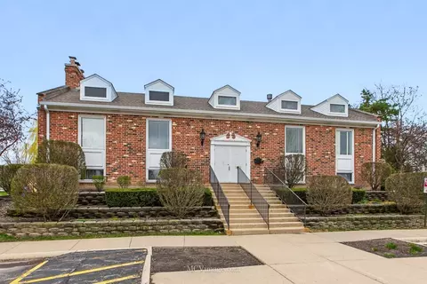 Other - 1653 Valley Forge Ct #B, Wheaton, IL 60189 photo 4 of 5