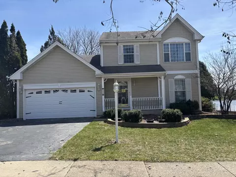 425 Garden Cir, Streamwood, IL 60107
