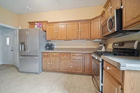 101 Elm St, Le Roy, IL 61752 photo 8