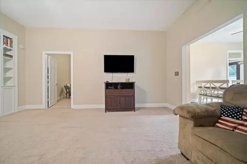 101 Elm St, Le Roy, IL 61752 photo 12