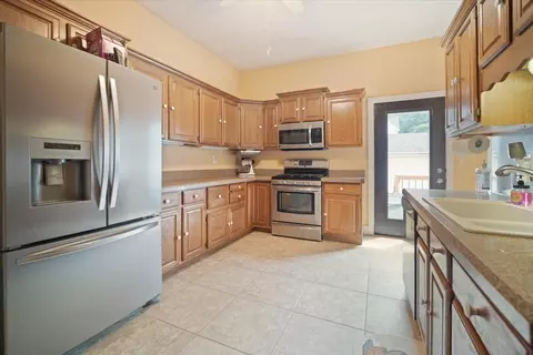 101 Elm St, Le Roy, IL 61752 photo 5