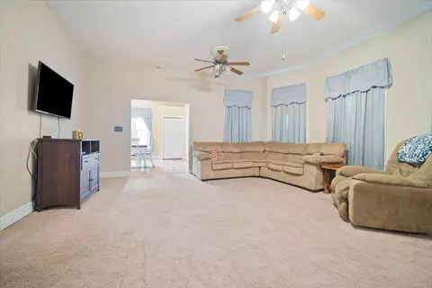 101 Elm St, Le Roy, IL 61752 photo 10