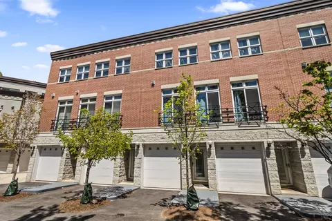 1501 S Indiana Ave #D, Chicago, IL 60605