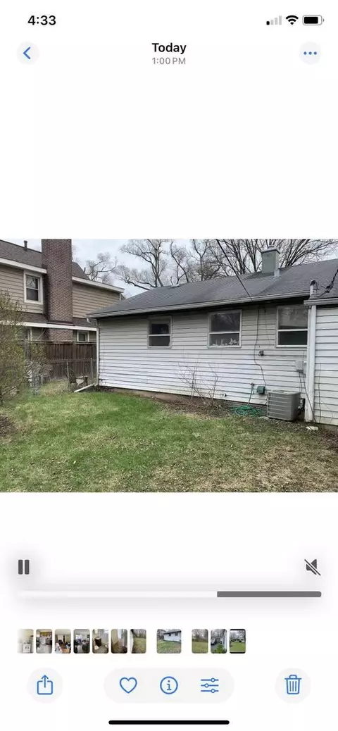 Exterior - 2107 Flicker Ln, Rolling Meadows, IL 60008 photo 3 of 3