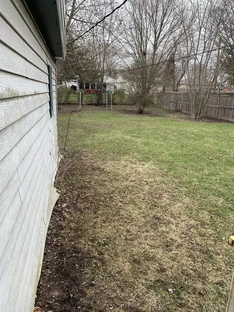 Exterior - 2107 Flicker Ln, Rolling Meadows, IL 60008 photo 1 of 3