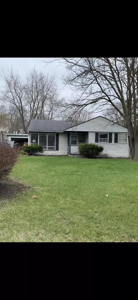 2107 Flicker Ln, Rolling Meadows, IL 60008