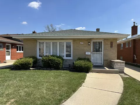 8517 S Kilbourn Ave, Chicago, IL 60652