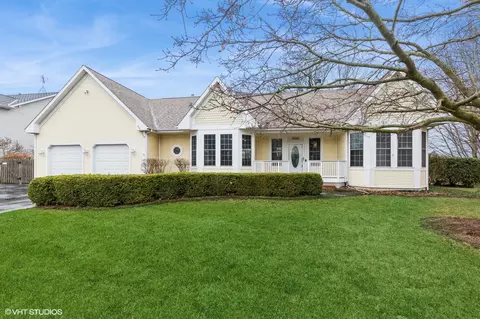 36416 N Tara Ct, Ingleside, IL 60041