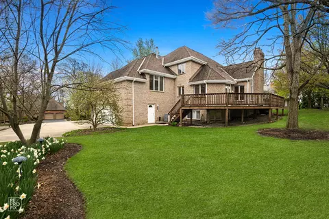 8970 Enclave Dr, Burr Ridge, IL 60527 photo 6
