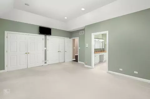 8970 Enclave Dr, Burr Ridge, IL 60527 photo 23