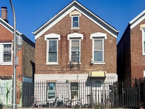 2721 S Whipple St, Chicago, IL 60623