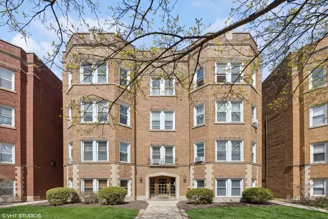 7348 Lake St #3, River Forest, IL 60305