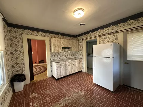 216 N Letcher St, Chenoa, IL 61726 photo 8