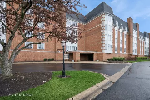 50 Lake Blvd #636, Buffalo Grove, IL 60089