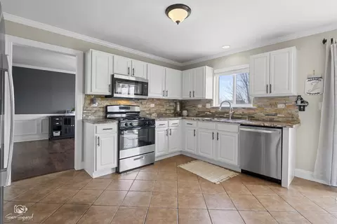 3002 Harborside Ct, Plainfield, IL 60586 photo 4