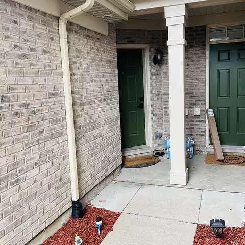 Exterior - 2425 Birch St, Des Plaines, IL 60018 photo 2 of 7