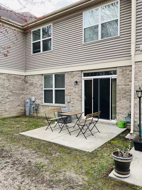 Exterior - 2425 Birch St, Des Plaines, IL 60018 photo 4 of 7