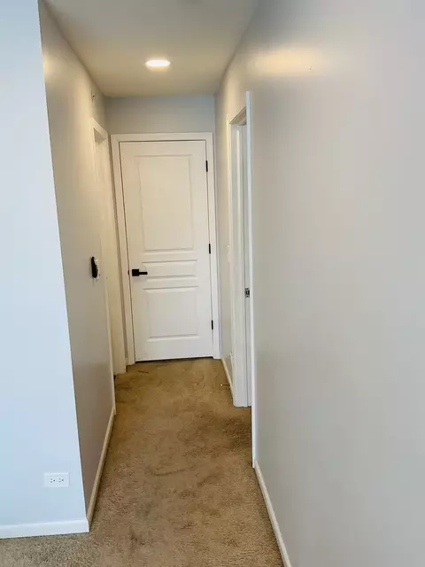 Entry Way - 2425 Birch St, Des Plaines, IL 60018 photo 6 of 7