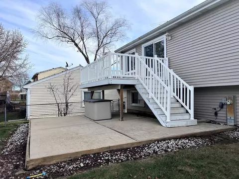 1170 Singleton Dr, Roselle, IL 60172 photo 5