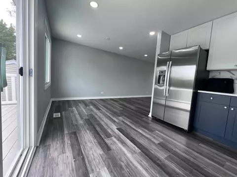 1170 Singleton Dr, Roselle, IL 60172 photo 16