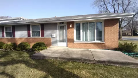5540 135th St, Crestwood, IL 60418