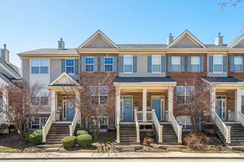 388 Bradbury Ln #-, Bartlett, IL 60103