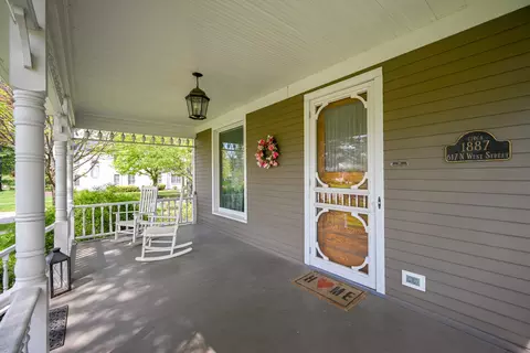 617 N West St, Wheaton, IL 60187 photo 5
