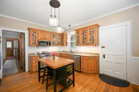 617 N West St, Wheaton, IL 60187 photo 15