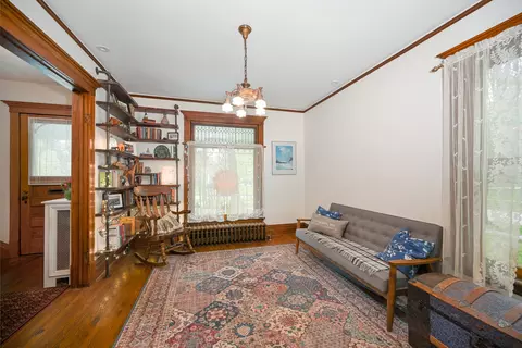 617 N West St, Wheaton, IL 60187 photo 9