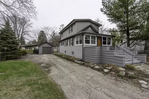 42728 N Lake Dr, Antioch, IL 60002