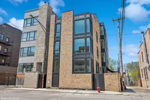 222 S Oakley Blvd #1W, Chicago, IL 60612