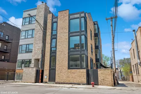 222 S Oakley Blvd #1W, Chicago, IL 60612