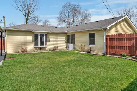 Exterior - 1713 Innercircle Dr, Crest Hill, IL 60403 photo 7 of 10