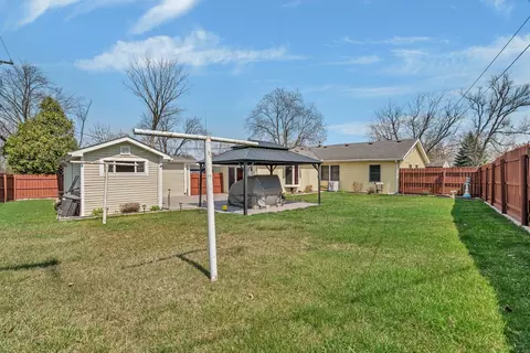 Exterior - 1713 Innercircle Dr, Crest Hill, IL 60403 photo 8 of 10