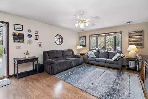 Living - 4618 W Hilltop Dr, Kankakee, IL 60901 photo 1 of 2