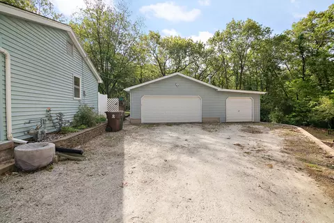 Exterior - 4618 W Hilltop Dr, Kankakee, IL 60901 photo 7 of 8