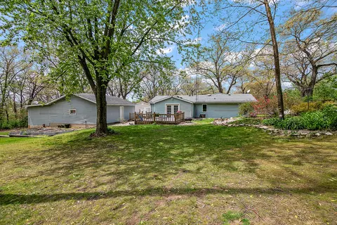 Exterior - 4618 W Hilltop Dr, Kankakee, IL 60901 photo 5 of 8