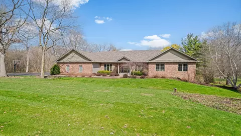 7676 Forest Way, Roscoe, IL 61073 photo 3