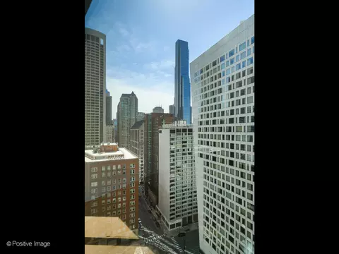 57 E Delaware Pl #2005, Chicago, IL 60611 photo 5
