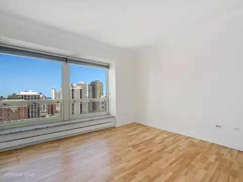 57 E Delaware Pl #2005, Chicago, IL 60611 photo 22