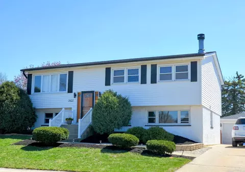 7437 165th St, Tinley Park, IL 60477
