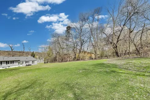Exterior - 721 N River Rd, Algonquin, IL 60102 photo 6 of 7