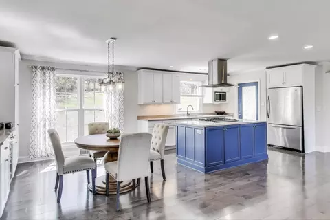 Kitchen - 721 N River Rd, Algonquin, IL 60102 photo 1 of 3