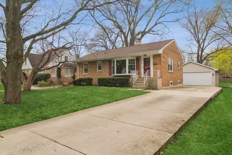 238 S Greenwood Ave, Palatine, IL 60074